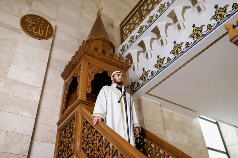 Twenty Minutes, Two Languages, One Congregation: Inside the Remaking of the American Khutbah